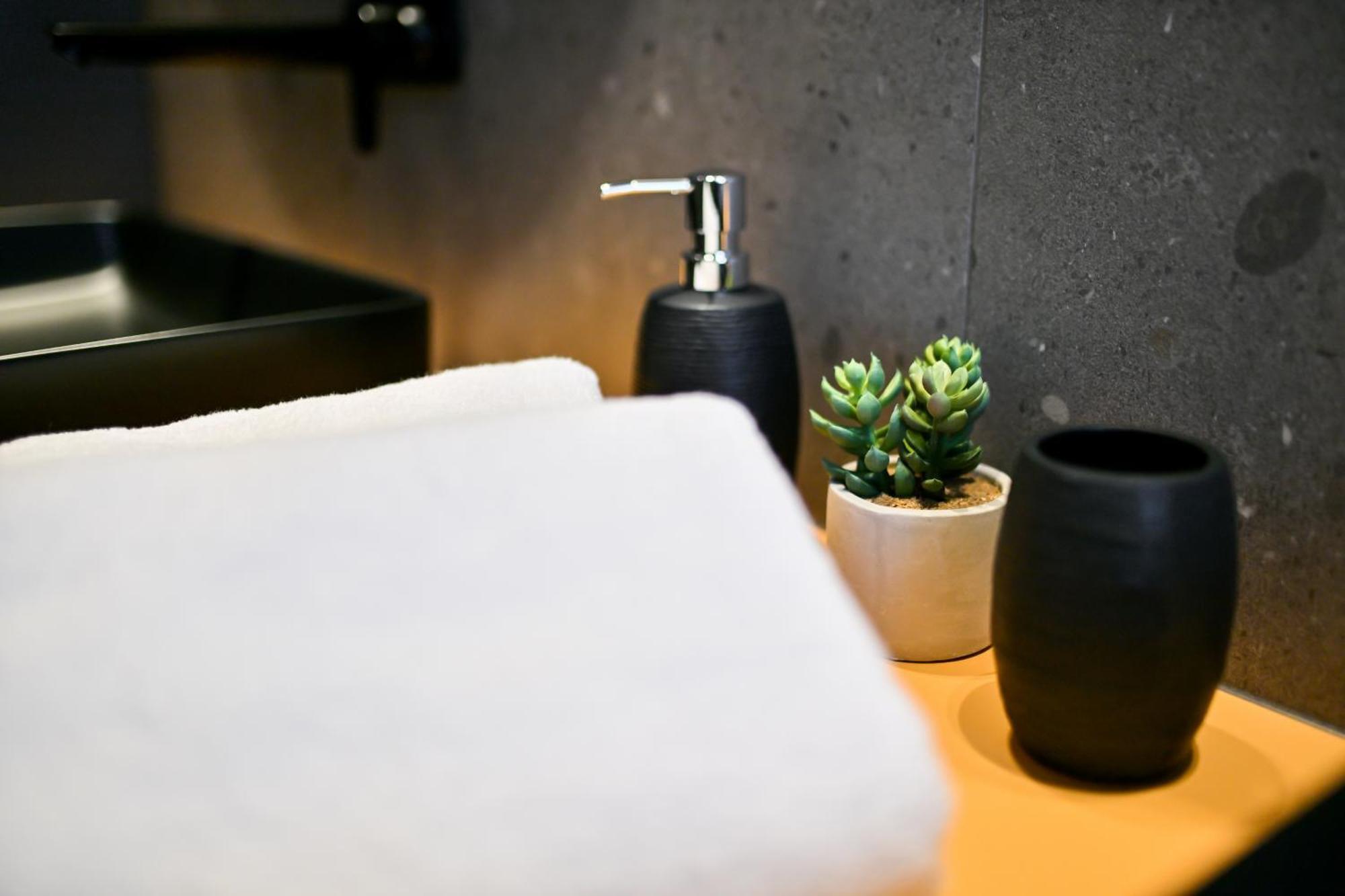 Three Pearls Deluxe Rooms & Studios Zadar Exterior foto